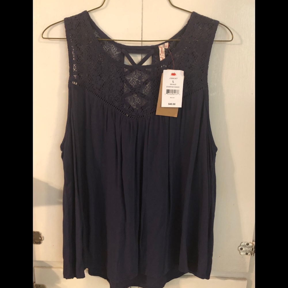 Red Camel Tank